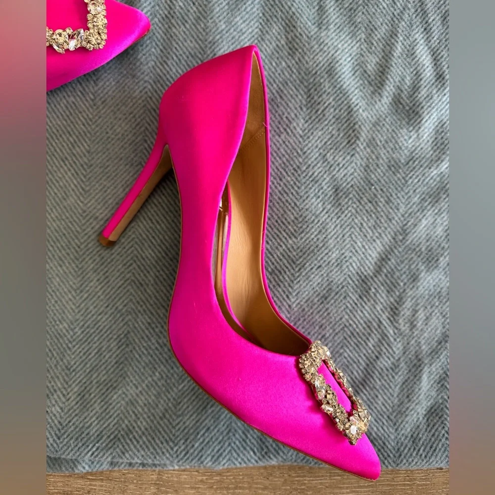 BADGLEY MISCHKA Cher Crystal Embellished Pump in Hot Pink Satin Size US 8.5 - Picture 6 of 16